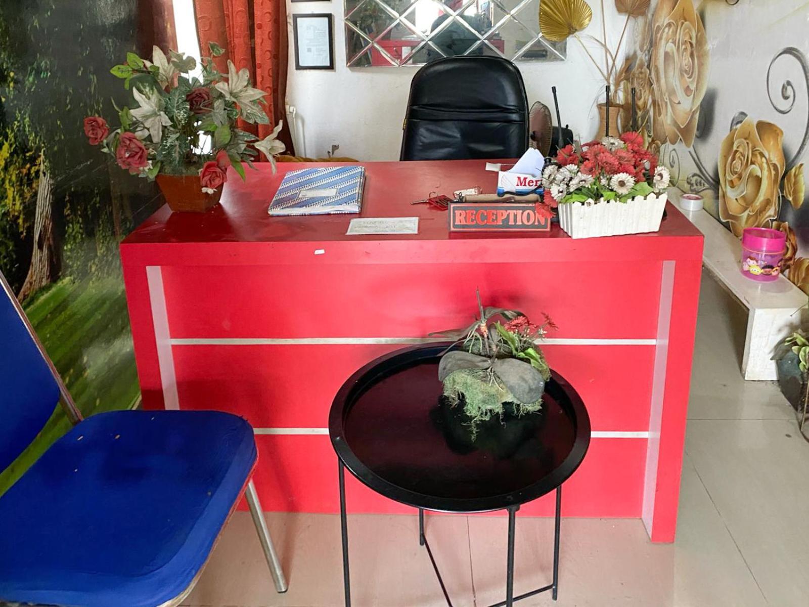 Reddoorz Near Pantai Idola Banyutowo Hotel D'Llala Pati 外观 照片