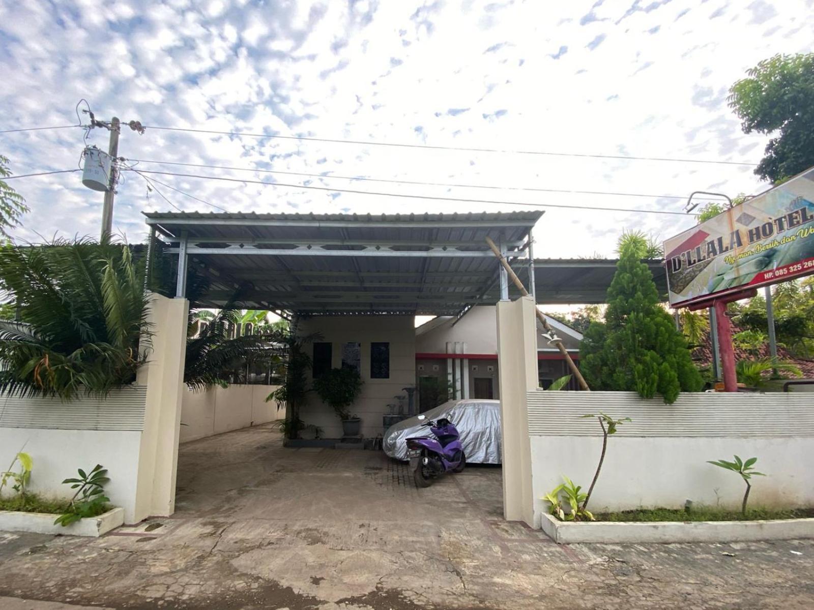 Reddoorz Near Pantai Idola Banyutowo Hotel D'Llala Pati 外观 照片